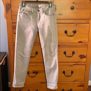 Light grey denim jeans